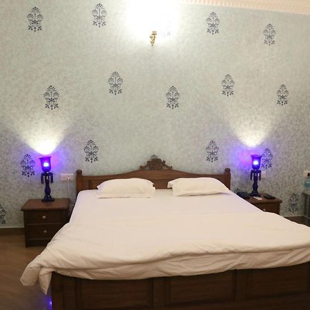 Vijaigarh Kothi - Heritage Boutique Waranasi Zewnętrze zdjęcie